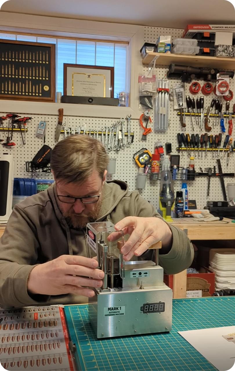 Case Discharge View of Depriming Machine