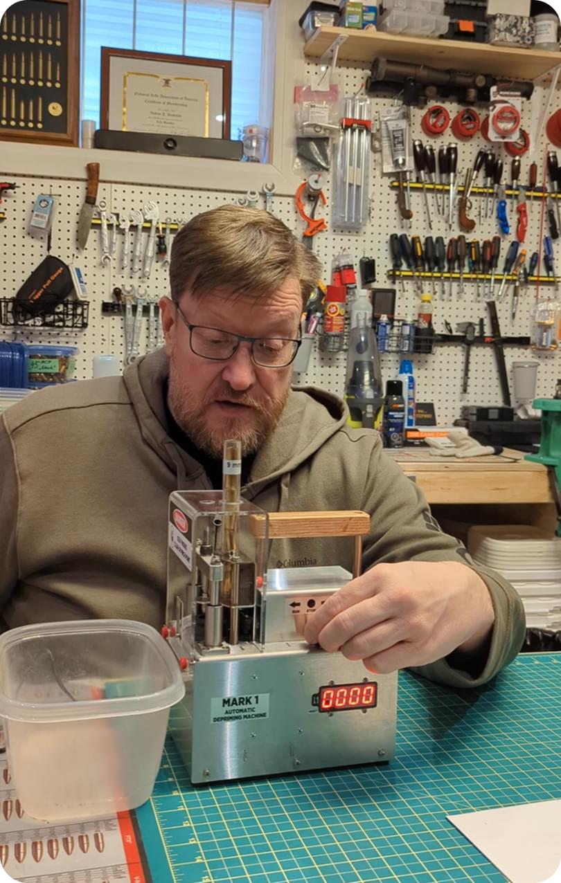 Assembly of Automatic Depriming Machine